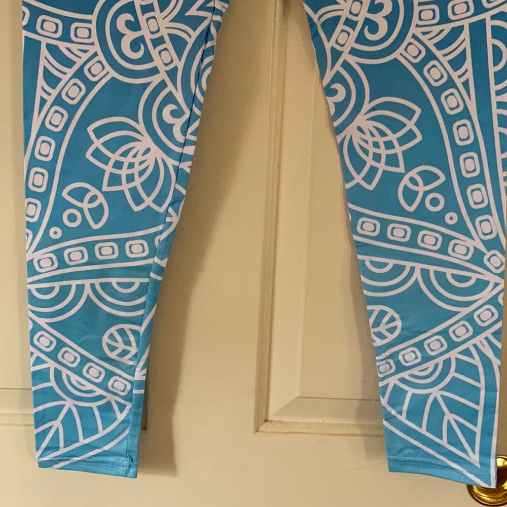 Ombré Yoga Pants - Picture 3 of 5